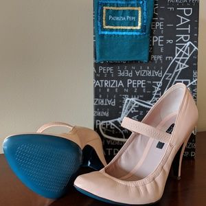 Beautiful cream leather pumps